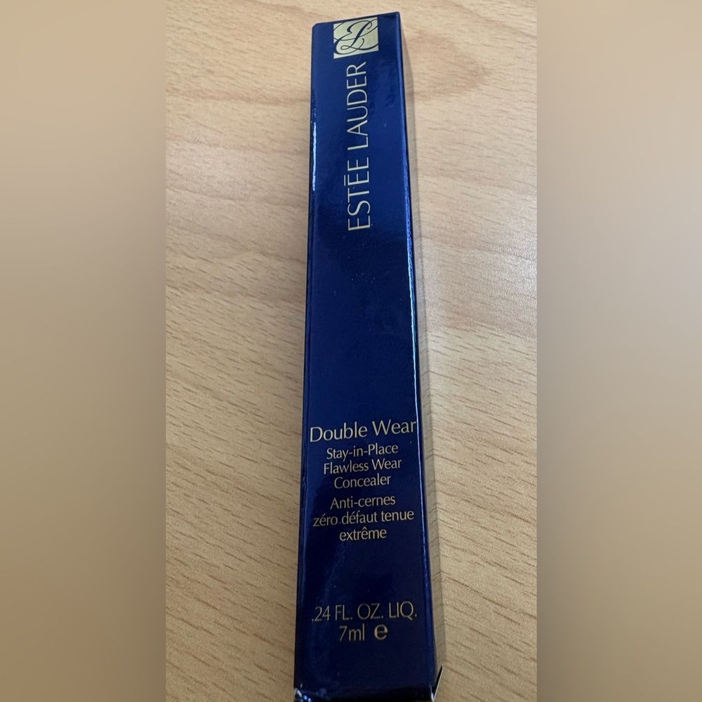 Estée Lauder
Double Wear Stay-In-Place 24-Hour Concealer- 3C Medium